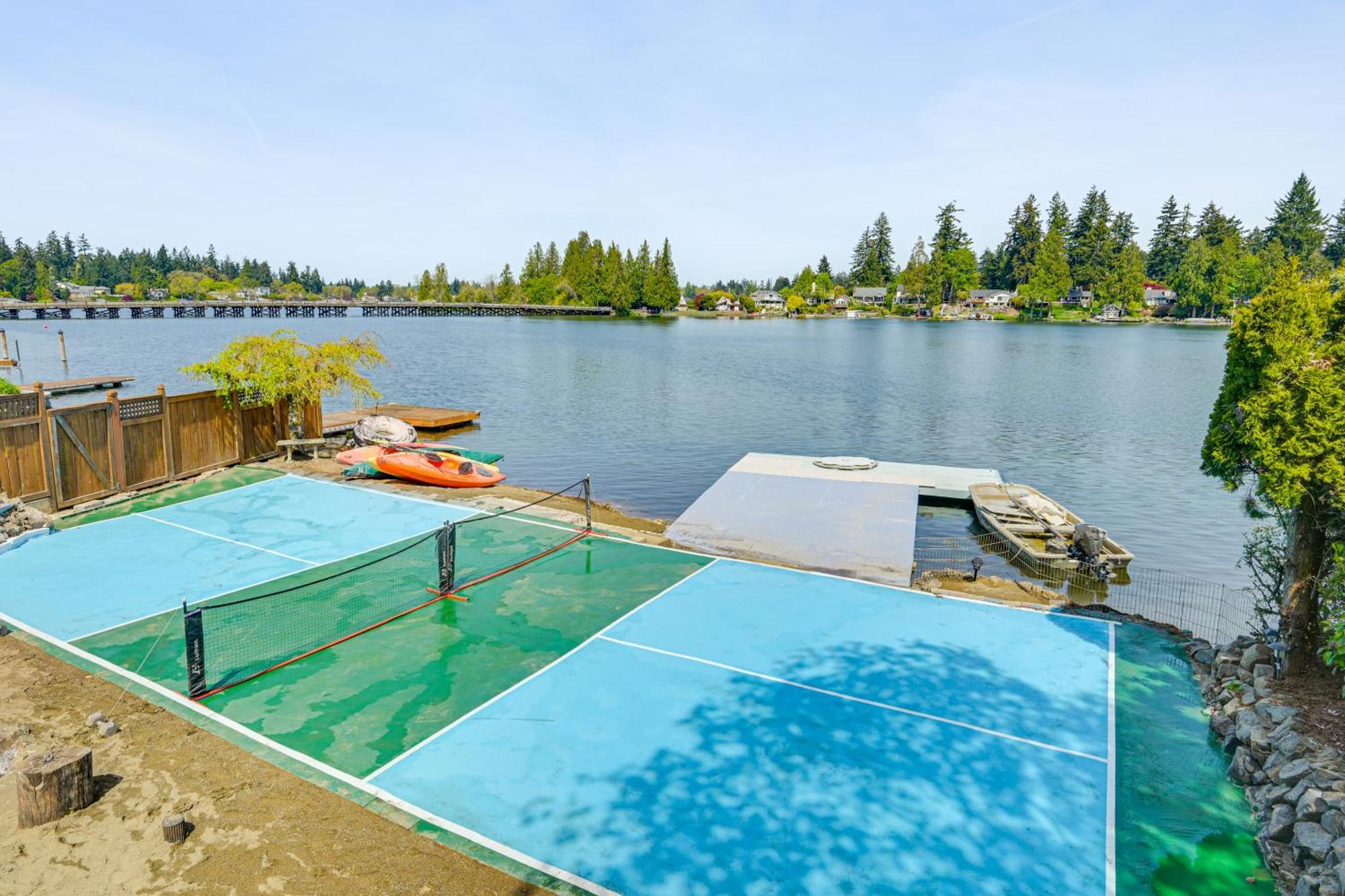Tacoma Home On Steilacoom Lake With Dock! 외부 사진